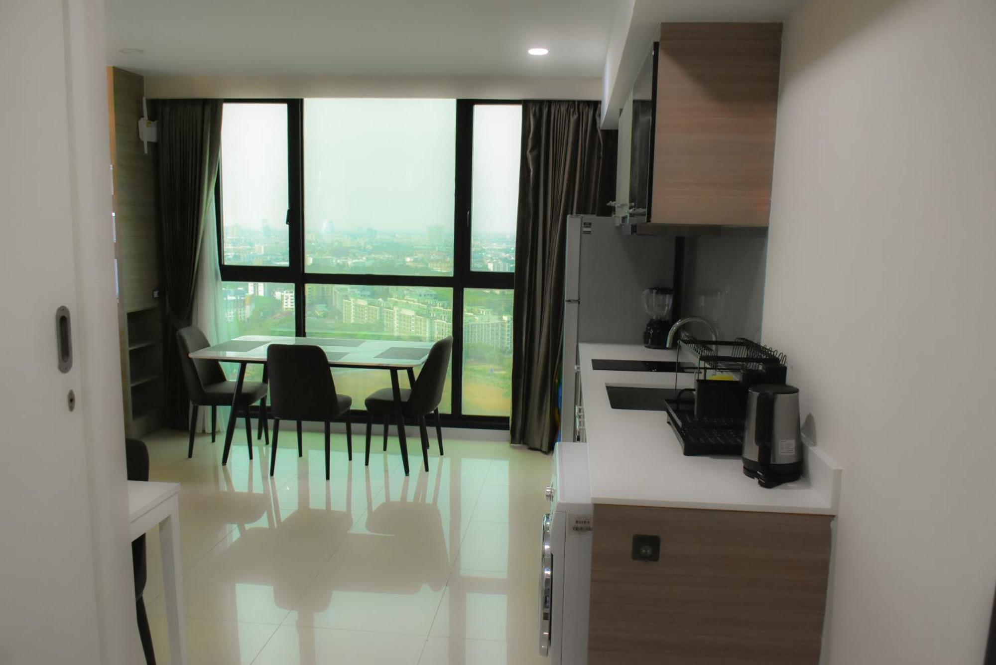 Dusit Grand Condo View Jomtien Beach Room photo