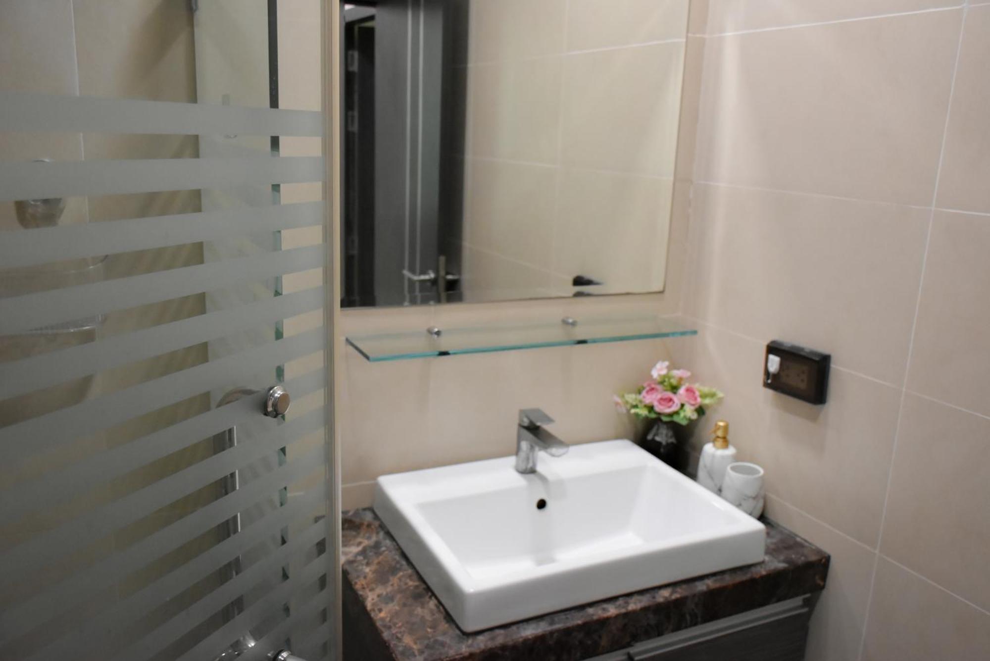 Dusit Grand Condo View Jomtien Beach Room photo